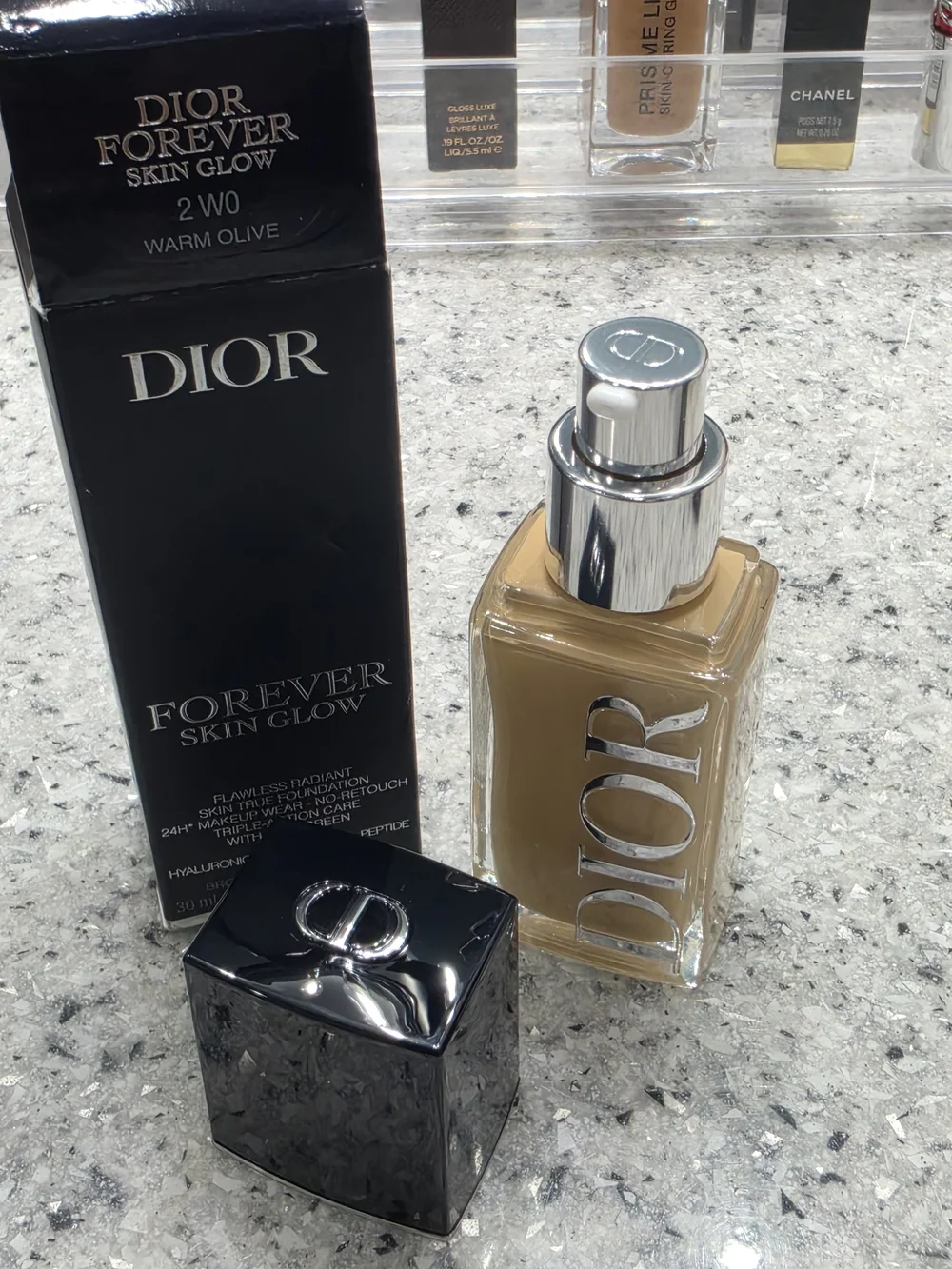 Dior Foundation in Warm Olive (2WO)